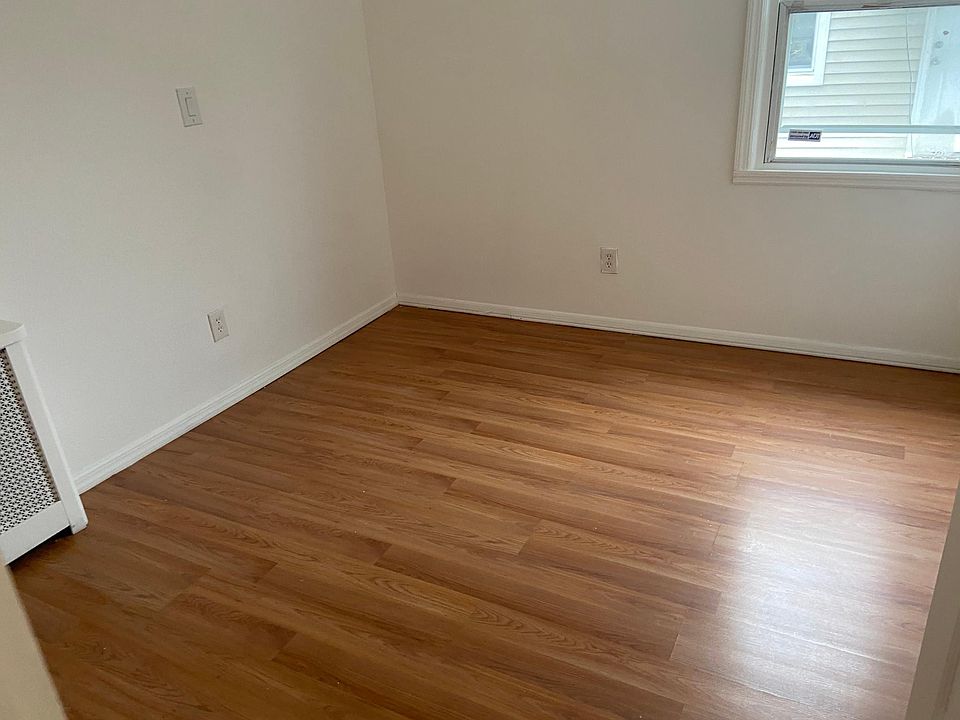 1st image of 767 Dale Pl