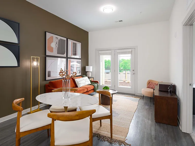 The Flats at Laurel & Pine — Photo 20
