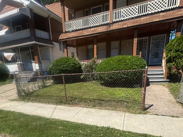 440 E 115th St #2, Cleveland, OH 44108