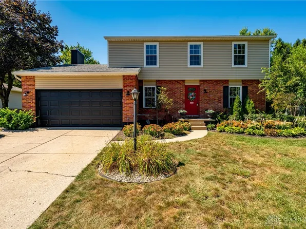 6822 Bejay Dr, Tipp City, OH 45371