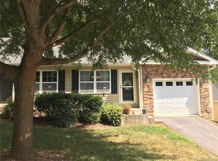 28 Kirby Rd, Asheville, NC 28806