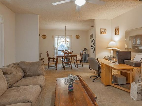 4th image of 1931 Redbridge Dr