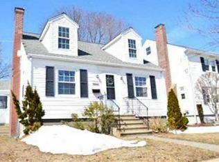 20 Longwood Ave, Providence, RI 02908