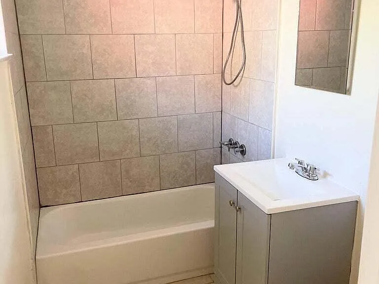1029 S D St #2 — Photo 7