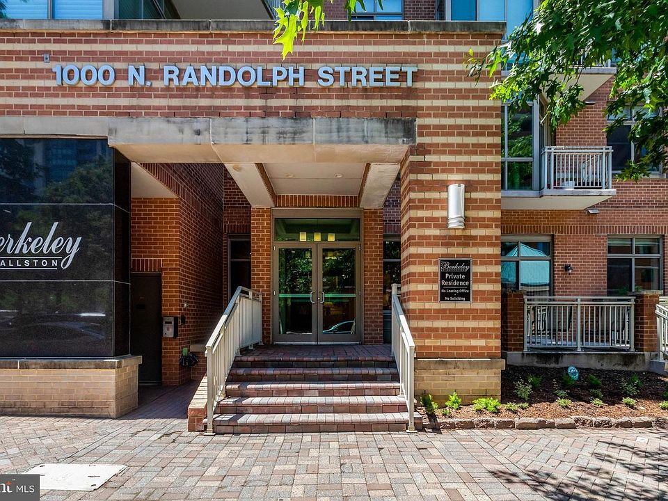 1st image of 1000 N Randolph St APT 304