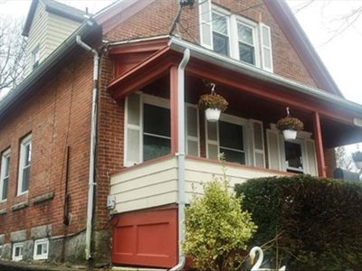 211 Connecticut Ave, New London, CT, 06320