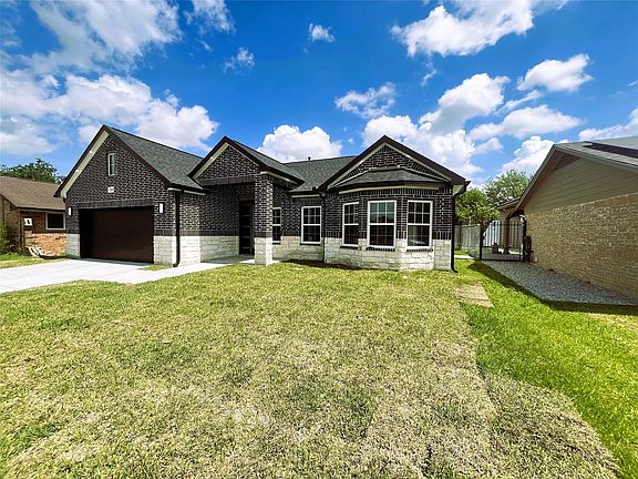 3rd image of 8914 Ivy Spring Ln