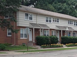 1913 Planavon St, Ferndale, MI 48220