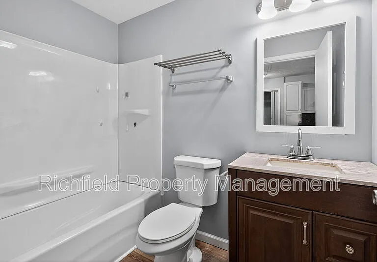 1260 Lincoln Dr — Photo 14