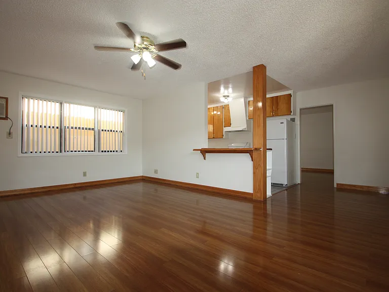 2262 S Carmelina Ave — Photo 17