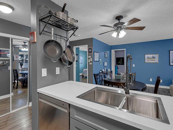5th image of 1915 26th St SW #202