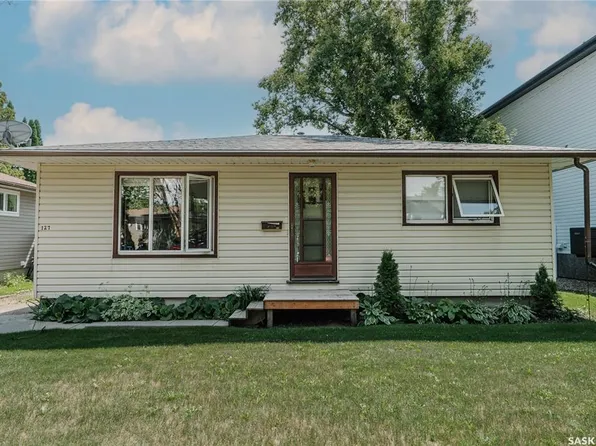 127 107th STREET W, Saskatoon, SK S7N 1P2