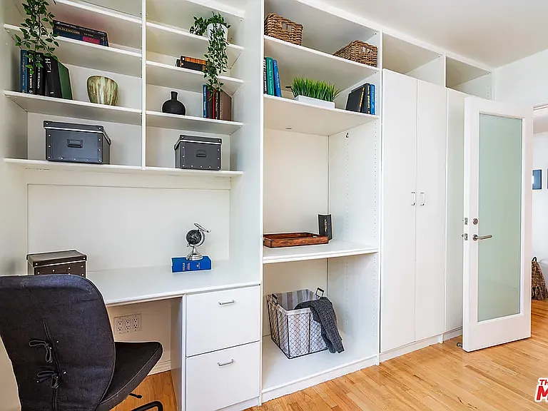 1410 S Bentley Ave #104 — Photo 4