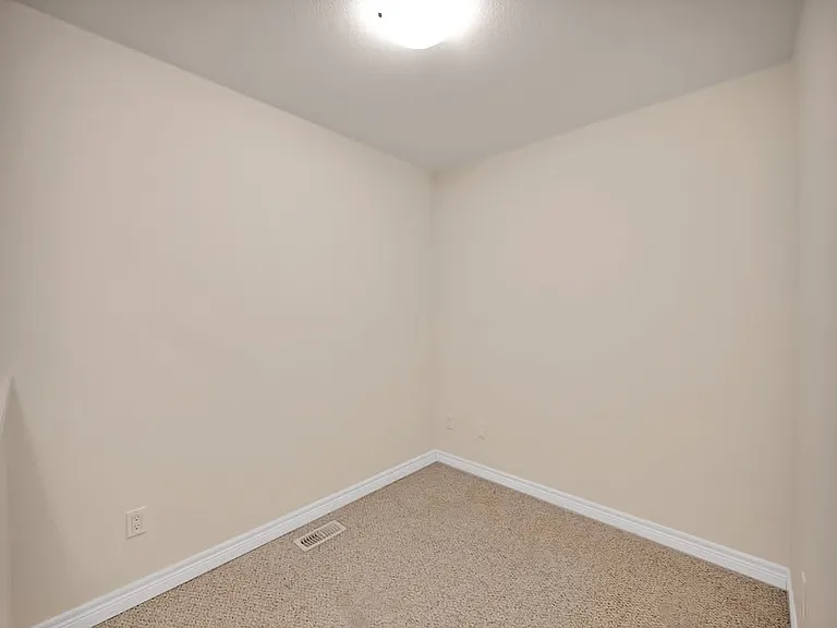 77 Diana Ave — Photo 20
