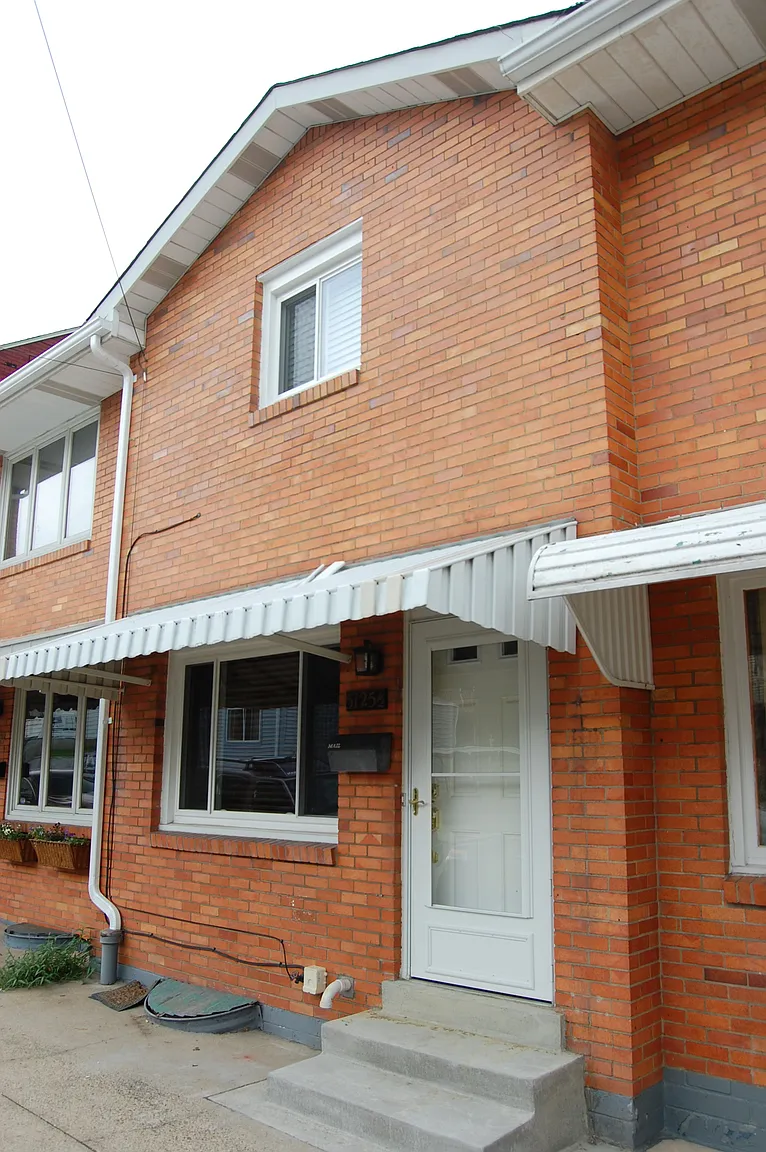 5125 1/2 Holmes St photo 1