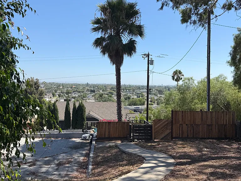 16591 E Buena Vista Ave #A — Photo 9