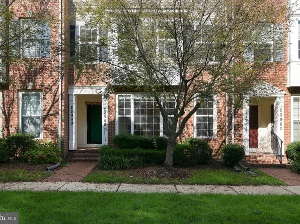 22956 Spicebush Dr #1411, Clarksburg, MD 20871