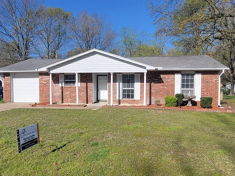 21 Meadowlark Dr — Photo 1