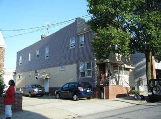 10325 90th St, Ozone Park, NY 11417