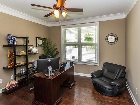 4th image of 2901 Cork Ct