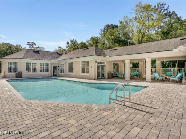 8601 BEACH Boulevard #302, Jacksonville, FL 32216