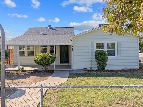 705 S Victoria Street, Tulare, CA 93274
