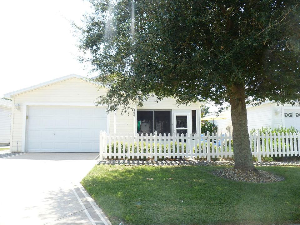 1st image of 300 Starr Ln