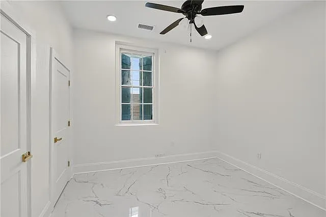 920 Chartres St #7 — Photo 10