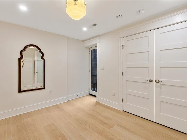 2715 13th St NW #B — Photo 11