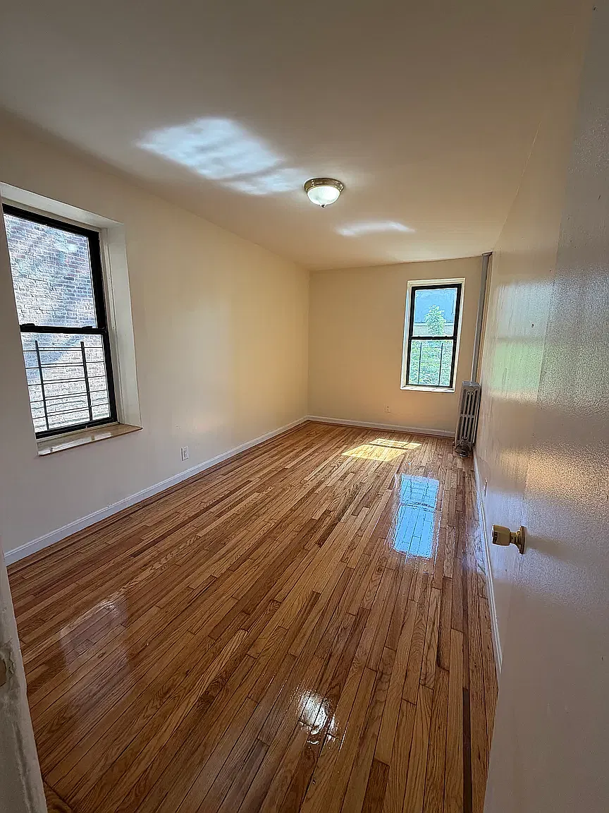 1 bed, 700 sqft, $1,999 — Photo 2