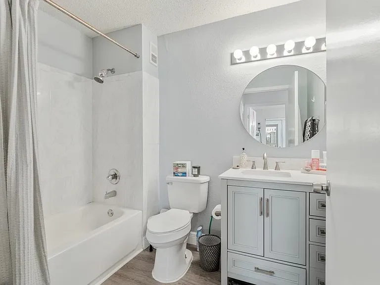 3705 SW 27th St #1211 — Photo 9