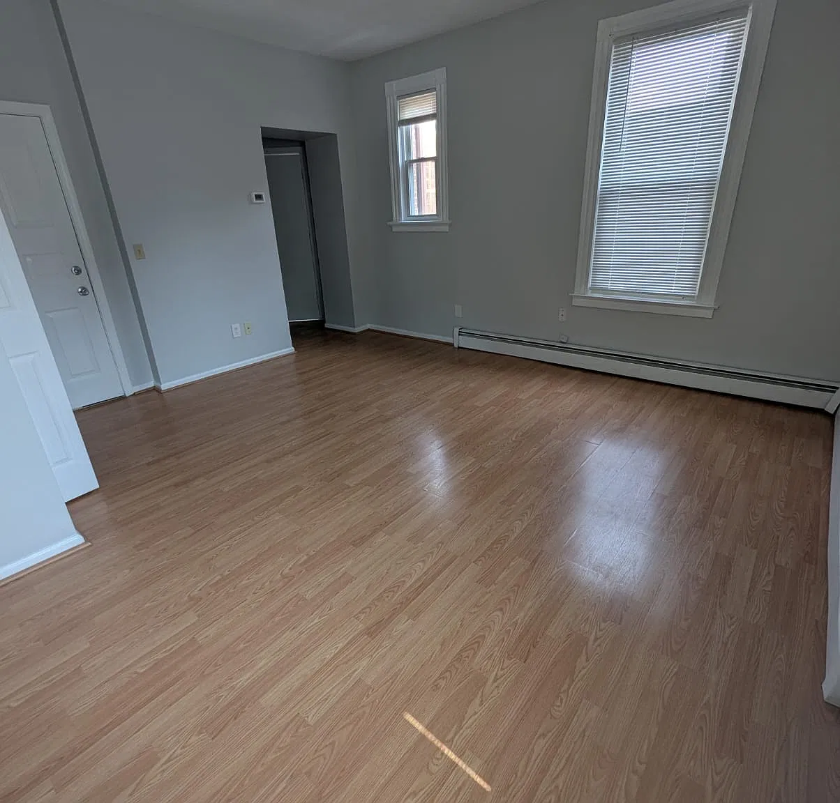 Studio, 450 sqft, $1,295 — Photo 4