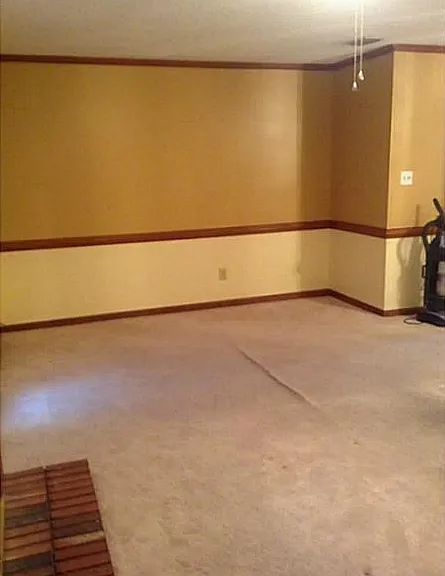 1240 Basswood Ct — Photo 4