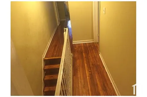 5552 Master St Photo 1