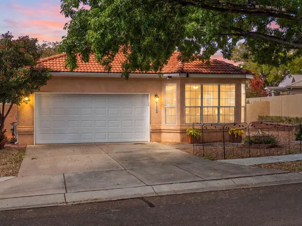 7509 Palomas Park Ave NE, Albuquerque, NM 87109