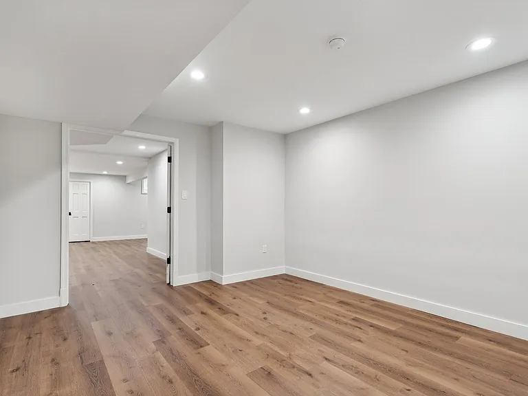 1291 Mason Mill Ct — Photo 31
