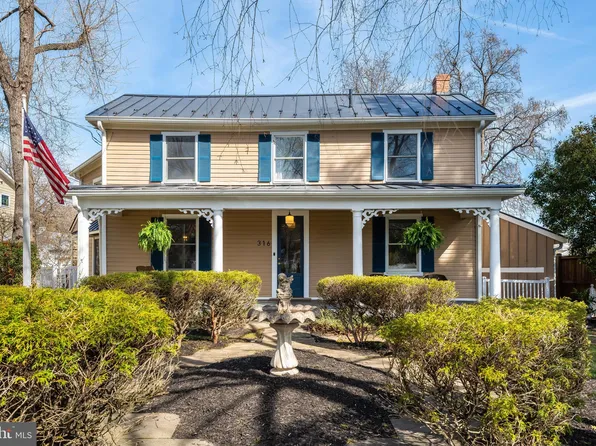 316 Edwards Ferry Rd NE, Leesburg, VA 20176