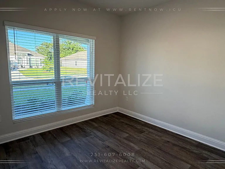 14901 Dayton Cir — Photo 6