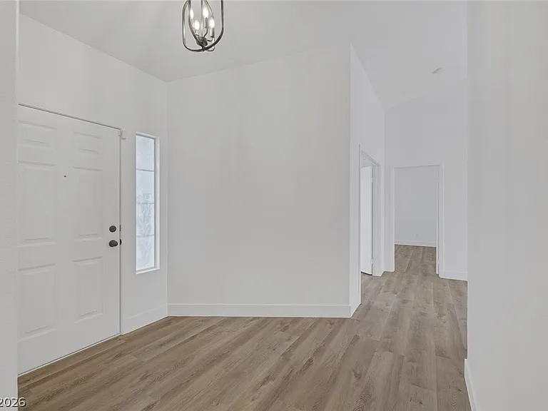 8249 Peaceful Canyon Dr — Photo 4