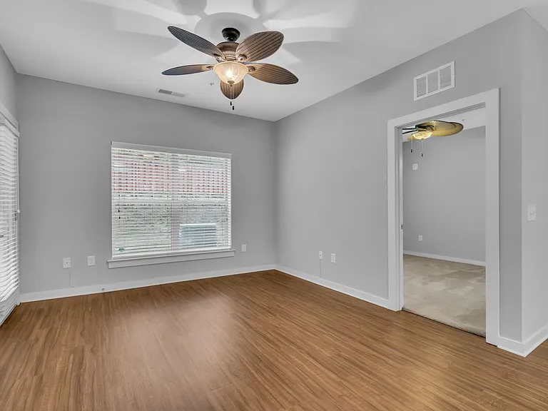 410 Rosedale Ave #105 — Photo 10