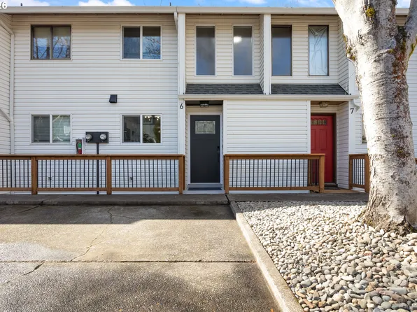 4921 SW 59th Ave APT 6, Portland, OR 97221