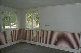 5th image of 104 N Olive St