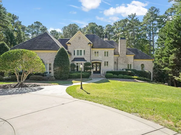 1105 Baslow Brook Ct, Raleigh, NC 27614