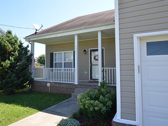 3rd image of 3395 Damion Dr