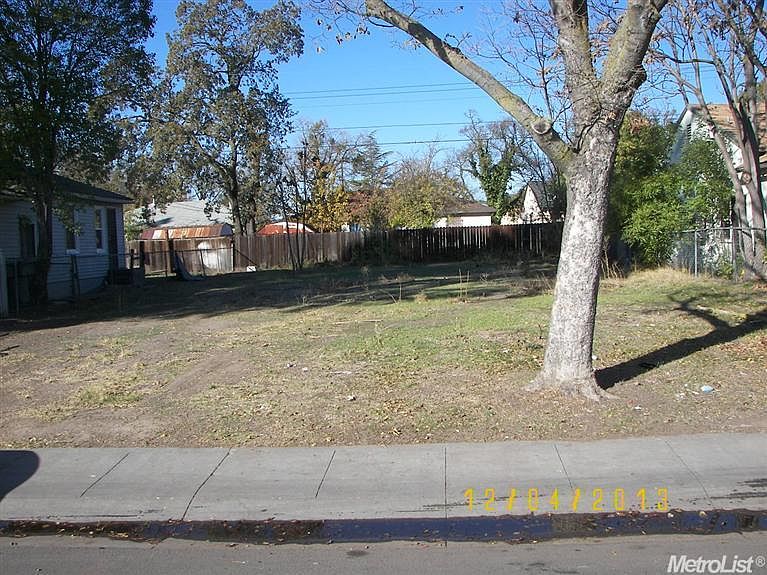 2nd image of 1521 Spring St