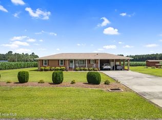 1392 Avery Ward Rd, Nakina, NC 28455
