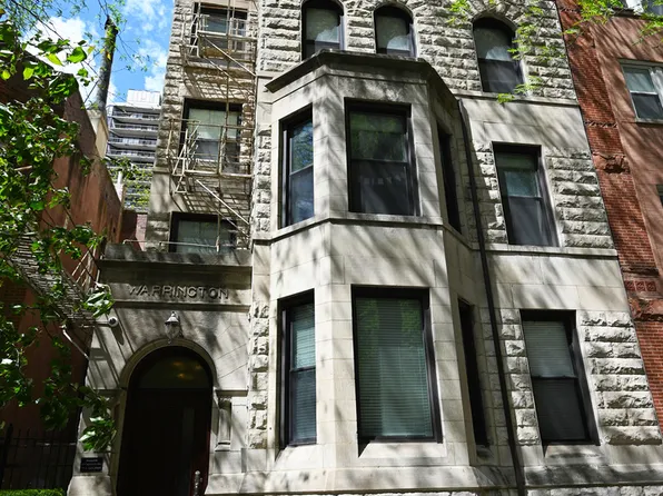 18 W Chestnut St, Chicago, IL 60610