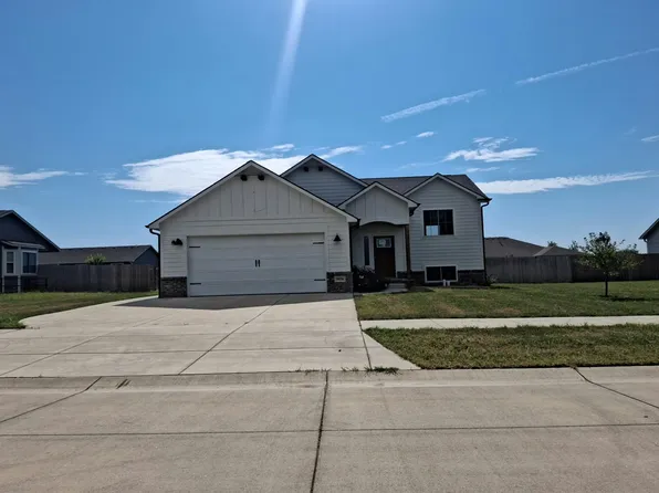 9926 Jasmine Dr, Manhattan, KS 66502