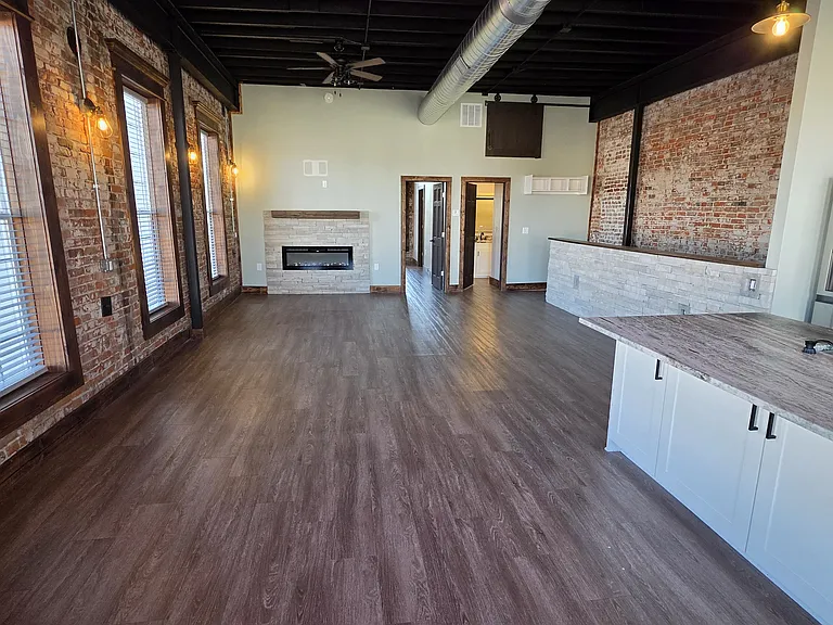 324 Main St #1 — Photo 11