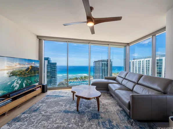 1001 Queen St #3801, Honolulu, HI 96814